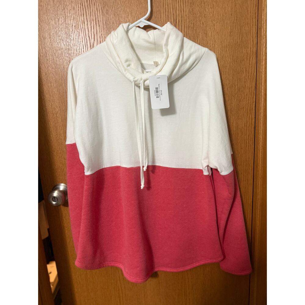 Sweatshirt Cowl Neck Size Medium NWT